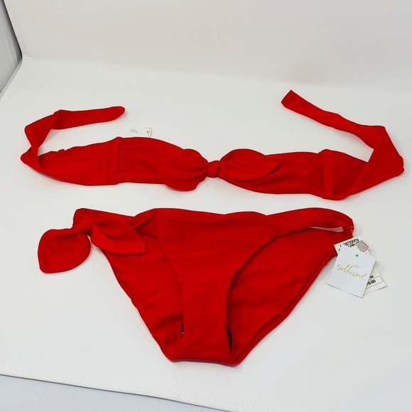 Sol Kissed**Red Bikini**Medium**$158 - Picture 2 of 4
